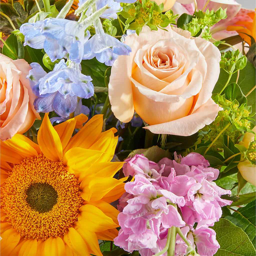 Dreamy Meadows Bouquet –  Whittier Blossom Shop, Whittier CA